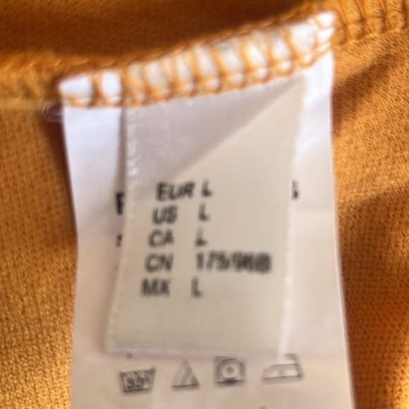 Burnt orange blouse.  Great condition - Picture 5 of 6